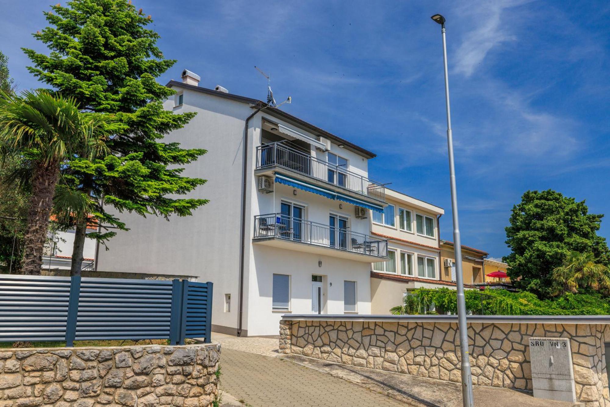 קריקווניצה Apartment Mladen מראה חיצוני תמונה
